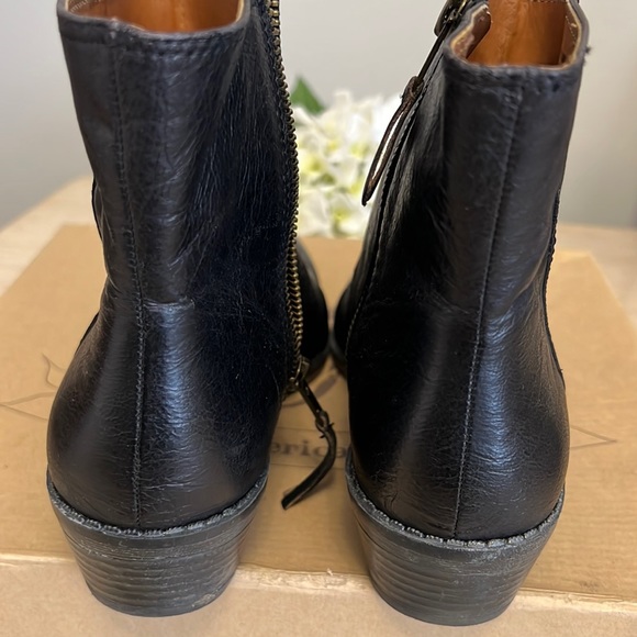 Nine West Vintage American Collection booties - Picture 3 of 14
